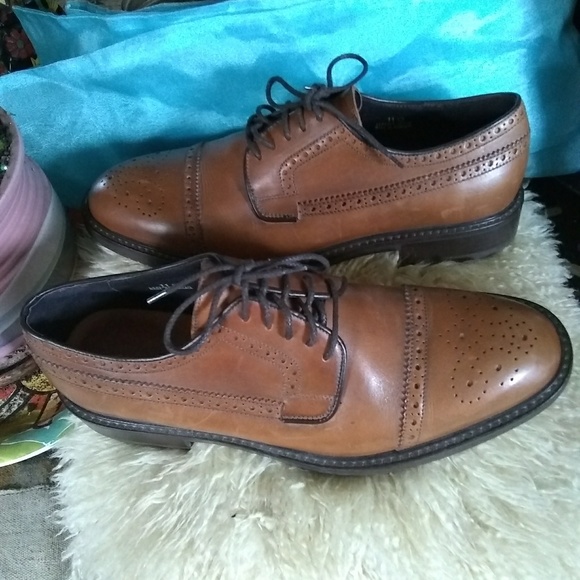 BANANA REPUBLIC MENS CAP TOE WING TIP OXFORDS - Picture 3 of 5